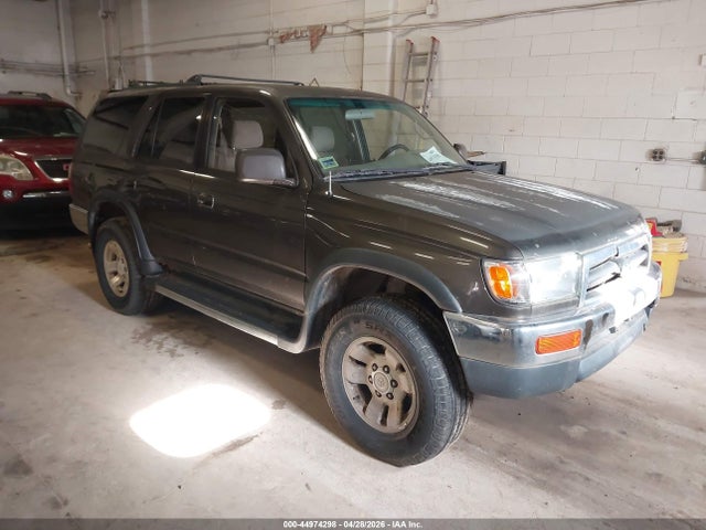 Salvage Toyota 4Runner Image