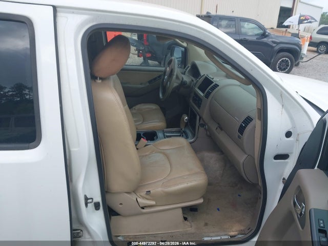 Nissan Pathfinder S