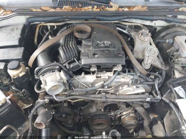 Nissan Pathfinder S