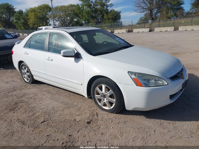 Salvage Honda Accord Image