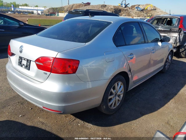 Volkswagen Jetta 1.8t Se