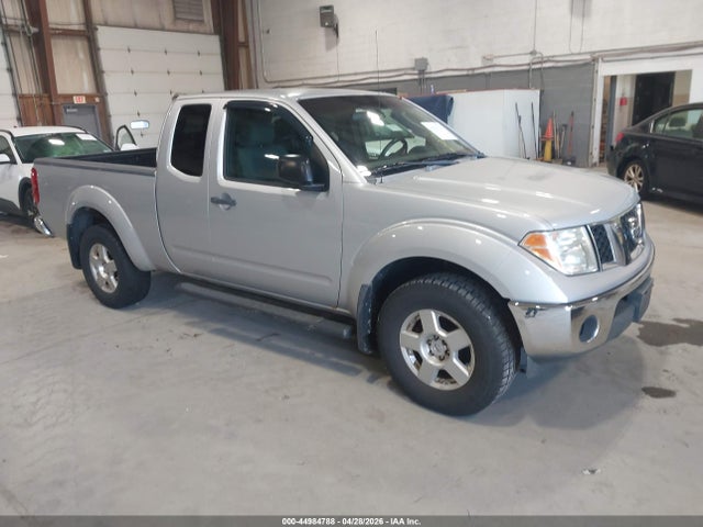 Salvage Nissan Frontier Image
