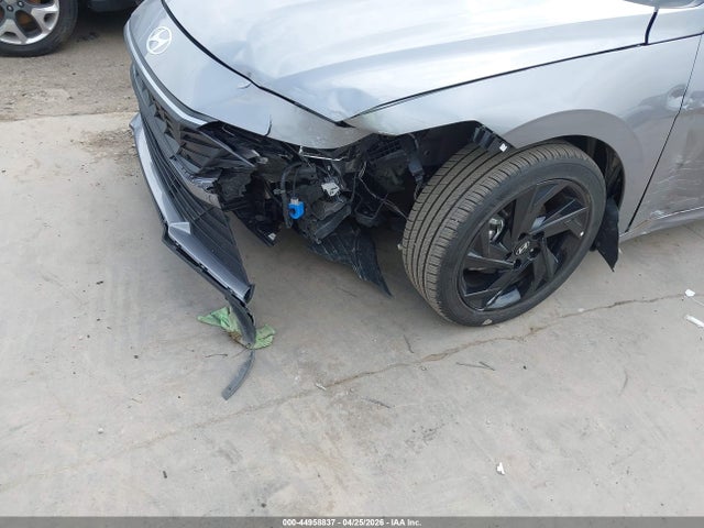 Hyundai ELANTRA Sel Sport