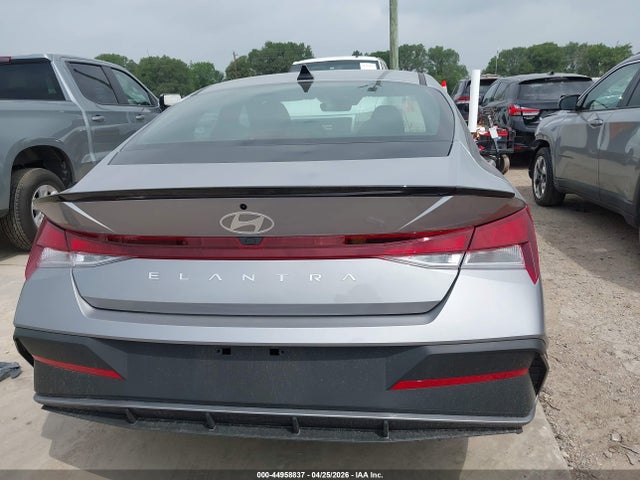 Hyundai ELANTRA Sel Sport