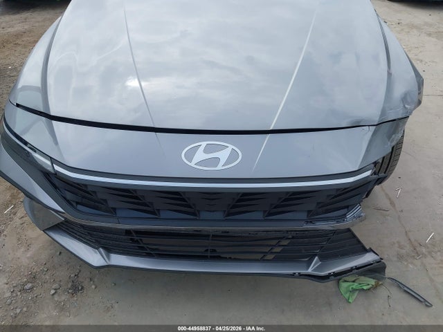 Hyundai ELANTRA Sel Sport