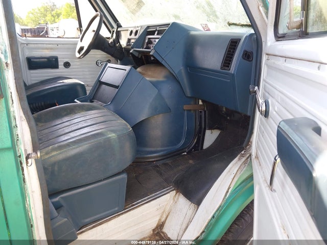 Chevrolet G30