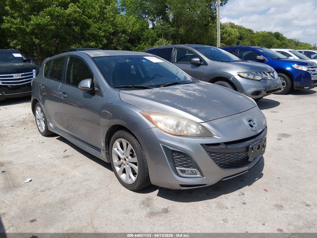 Salvage Mazda Mazda3 Image