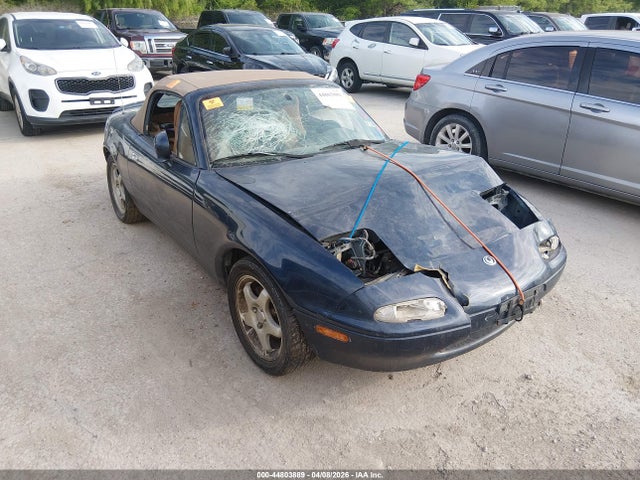Salvage Mazda MX-5 Miata Image