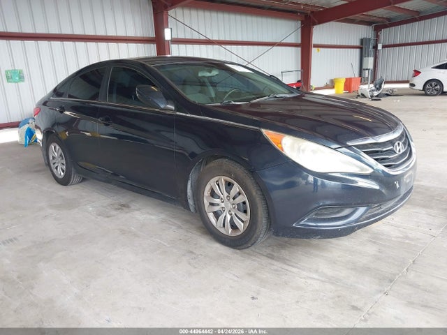 Salvage Hyundai SONATA Image