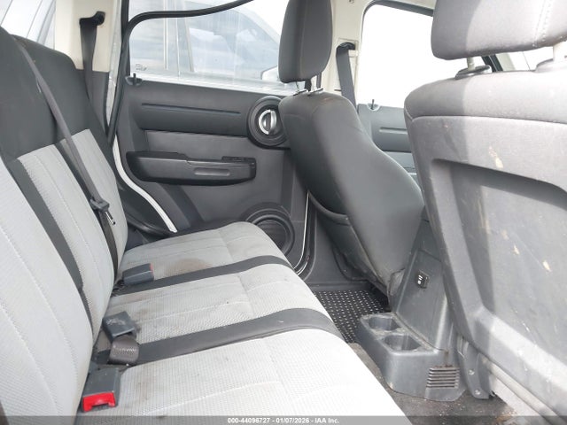 Dodge Nitro Se