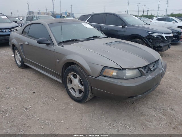 Salvage Ford Mustang Image