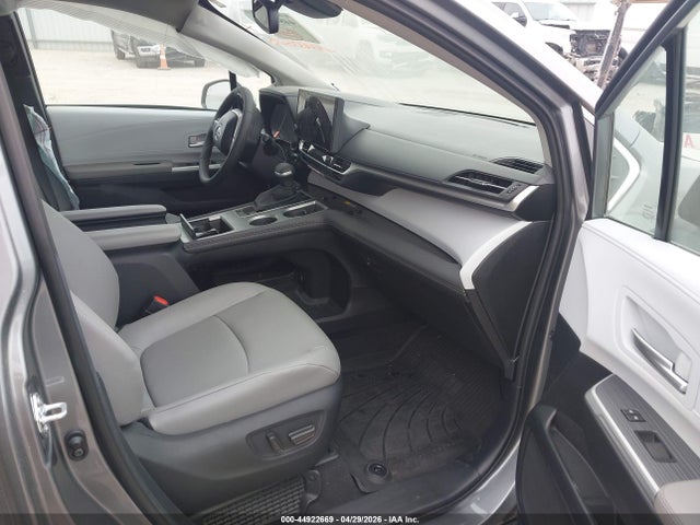 Toyota Sienna Xle