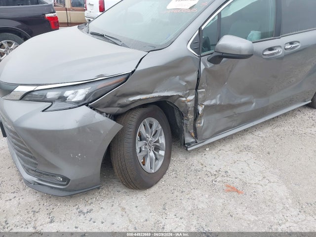 Toyota Sienna Xle