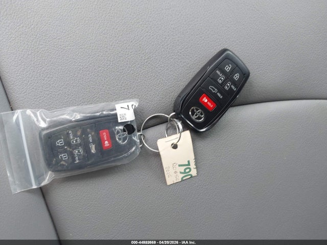 Toyota Sienna Xle