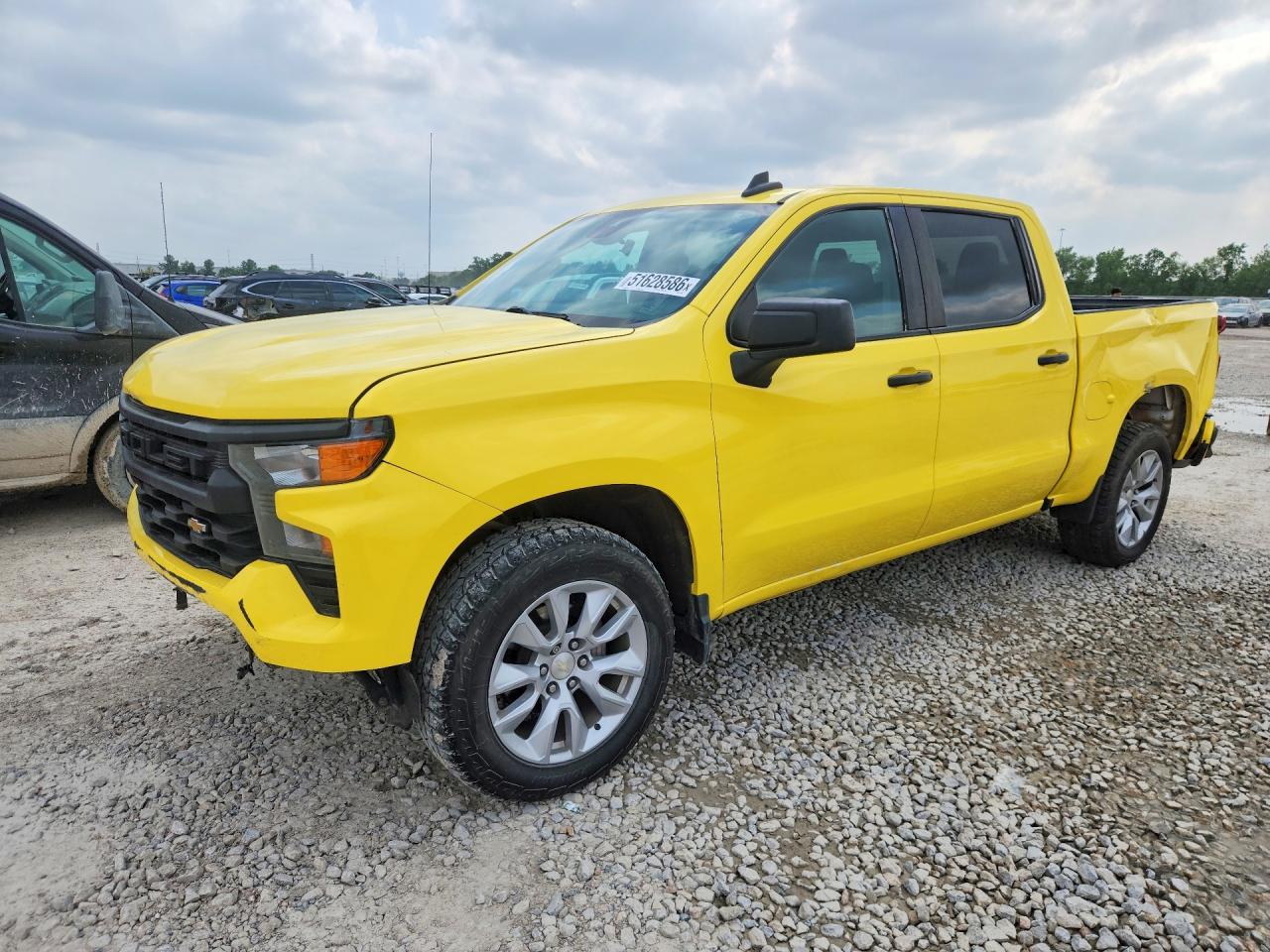 Salvage Chevrolet Silverado Image