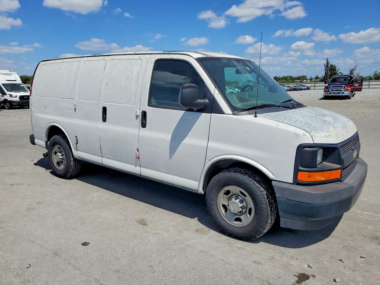 Salvage Chevrolet Express Image