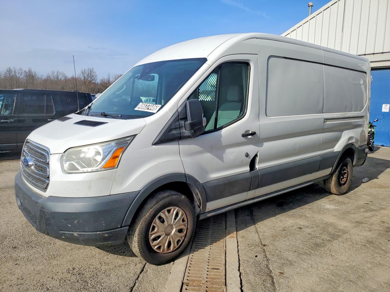 Salvage Ford Transit Image