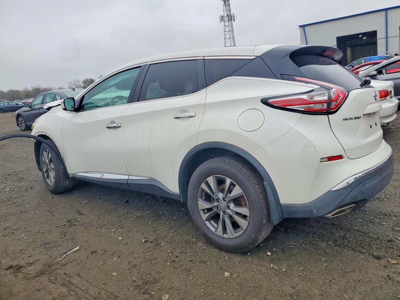 Nissan Murano S
