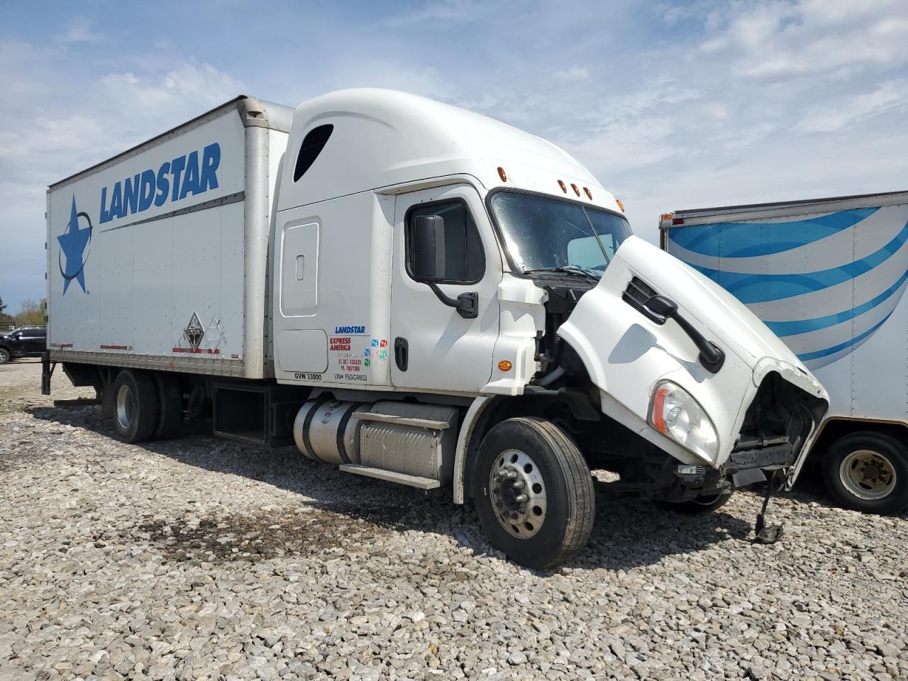 Salvage Freightliner Cascadia Image