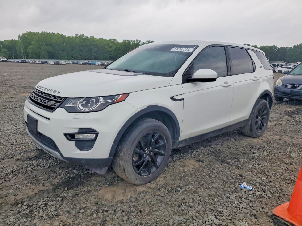 Salvage Land Rover Discovery Image