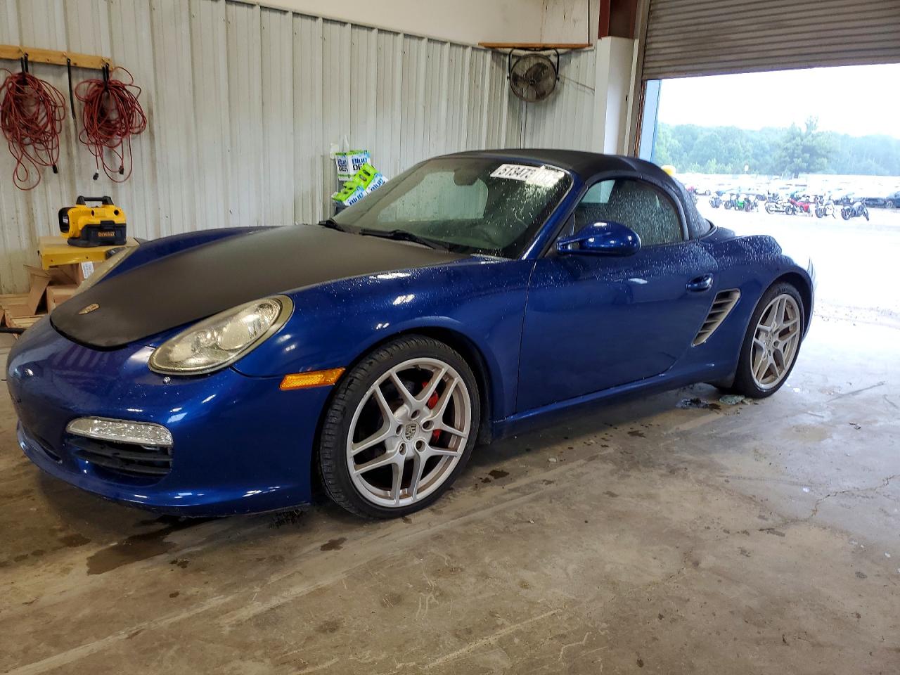 Salvage Porsche Boxster Image