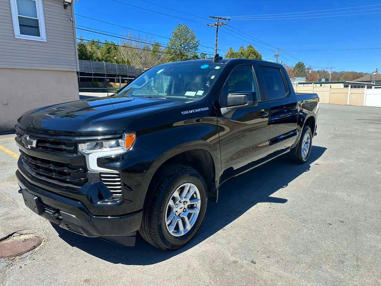 Salvage Chevrolet Silverado Image