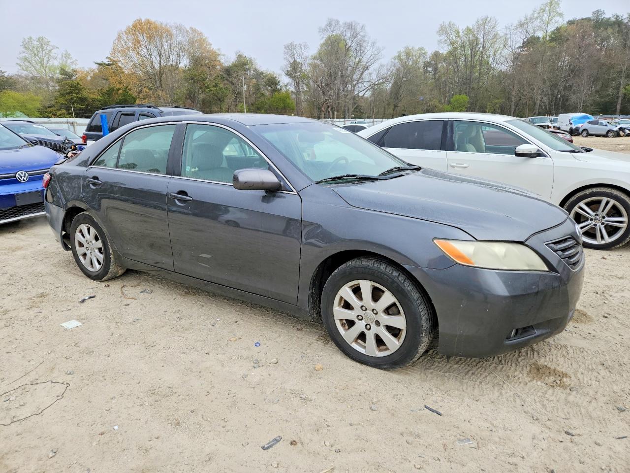 Toyota Camry Xle V6