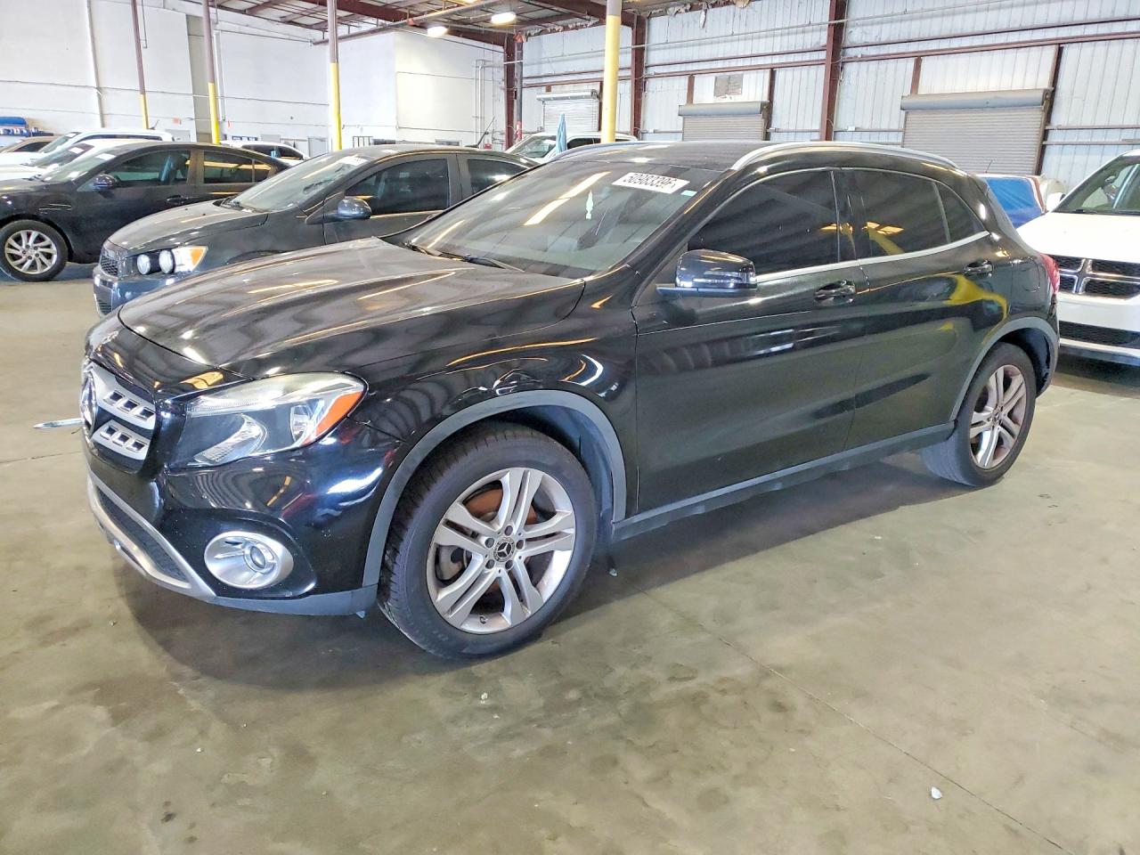 Salvage Mercedes-Benz GLA Image