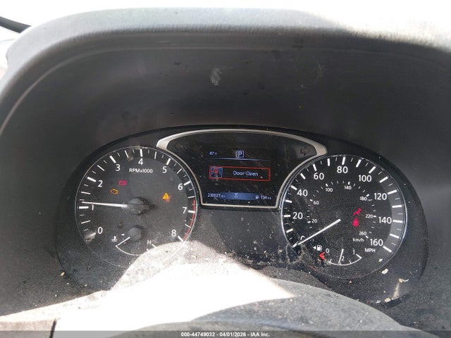Nissan Pathfinder Sv