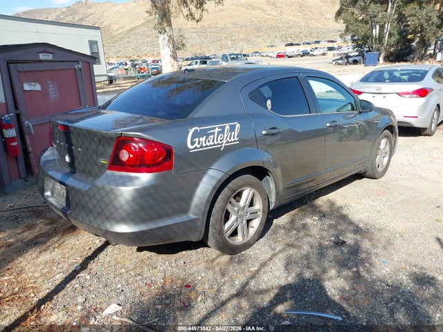 Dodge Avenger Sxt
