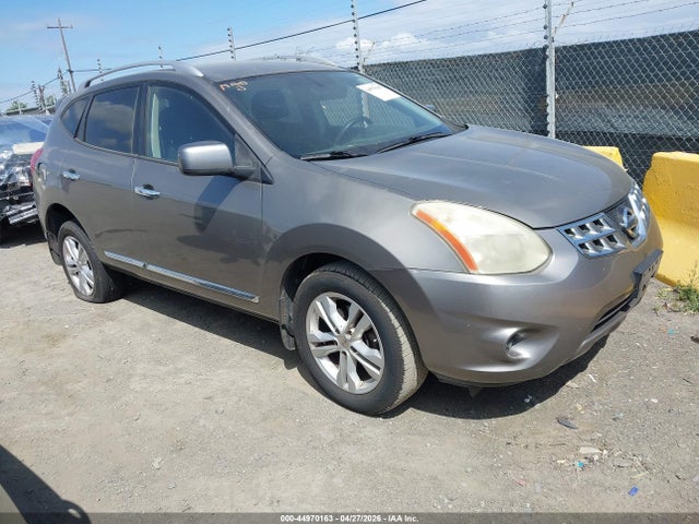 Salvage Nissan Rogue Image