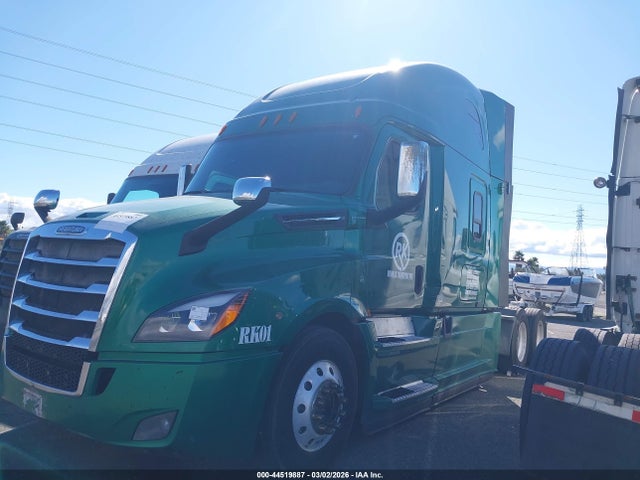 Freightliner New Cascadia 126