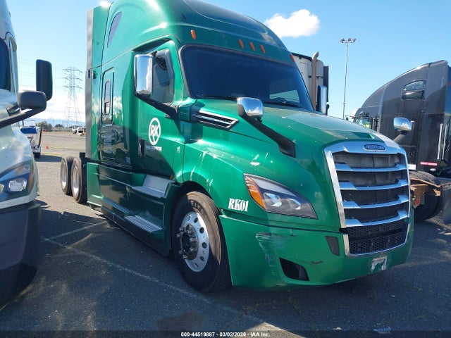 Salvage Freightliner New Cascadia 126 Image