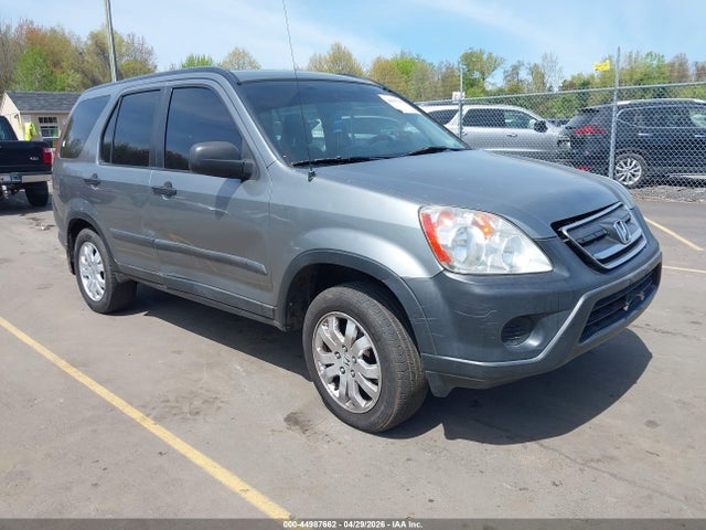 Salvage Honda CR-V Image