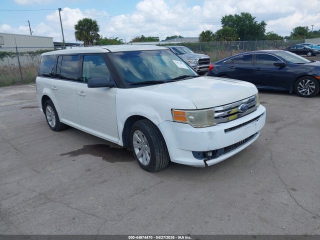 Salvage Ford Flex Image
