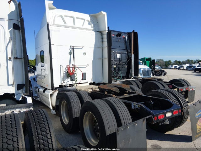 Peterbilt 579