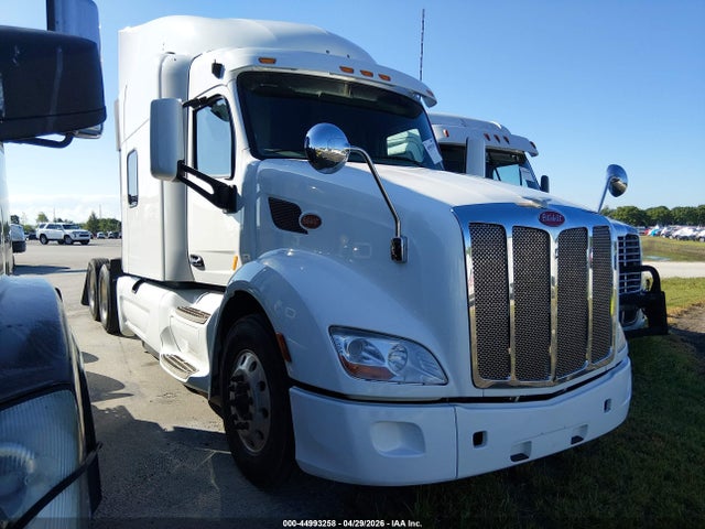 Peterbilt 579