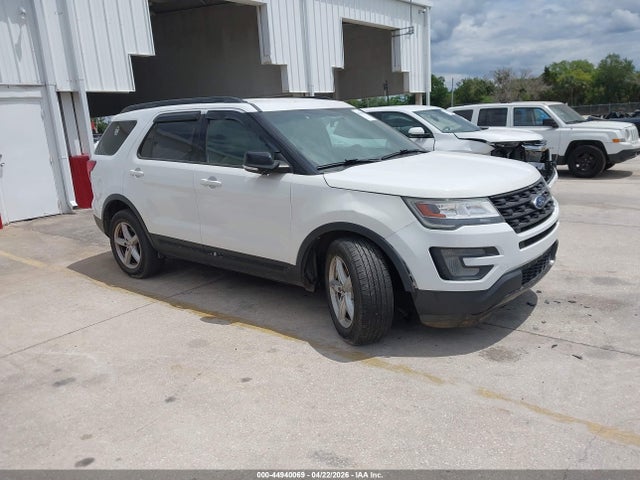 Salvage Ford Explorer Image