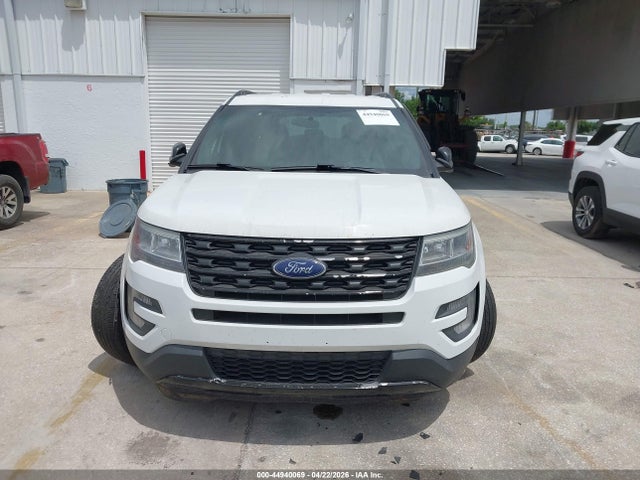 Ford Explorer Xlt
