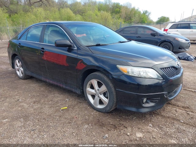 Salvage Toyota Camry Image