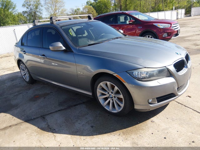 Salvage BMW 3 Series Image