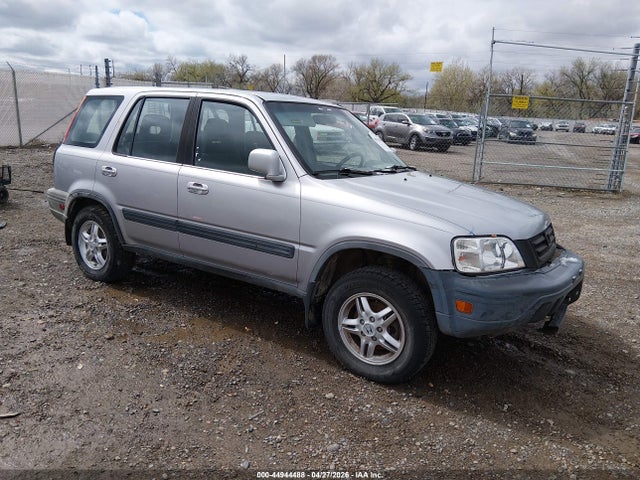 Salvage Honda CR-V Image