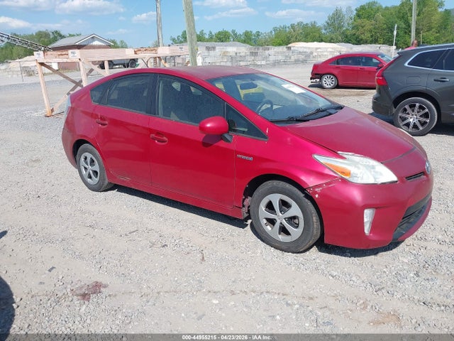 Salvage Toyota Prius Image