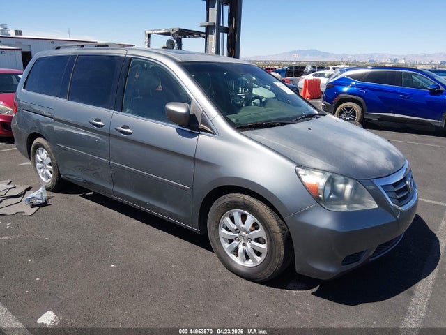 Salvage Honda Odyssey Image