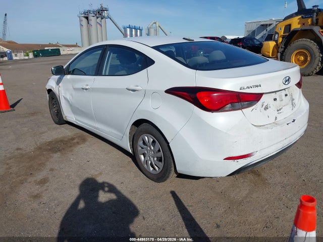Hyundai ELANTRA Se