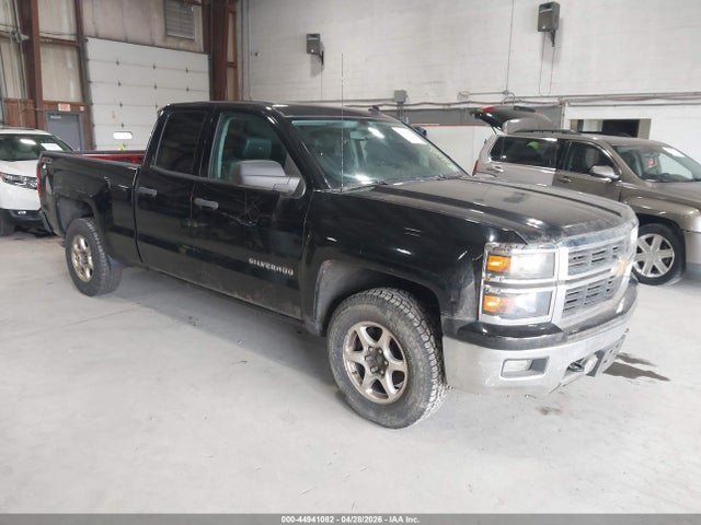 Salvage Chevrolet Silverado 1500 Image
