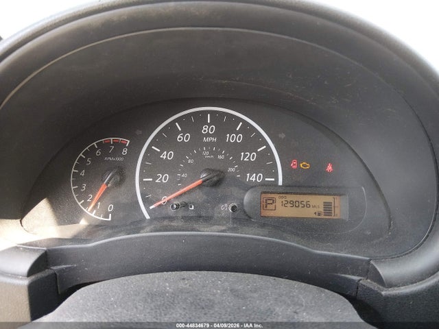 Nissan Versa 1.6 S+