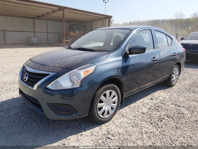 Nissan Versa 1.6 S+
