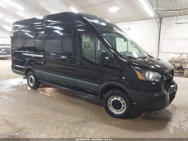 Salvage Ford Transit Image