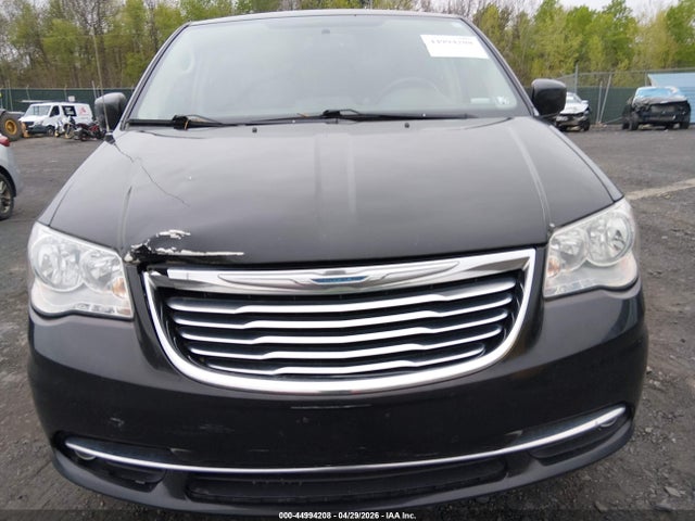 Chrysler Town & Country Touring
